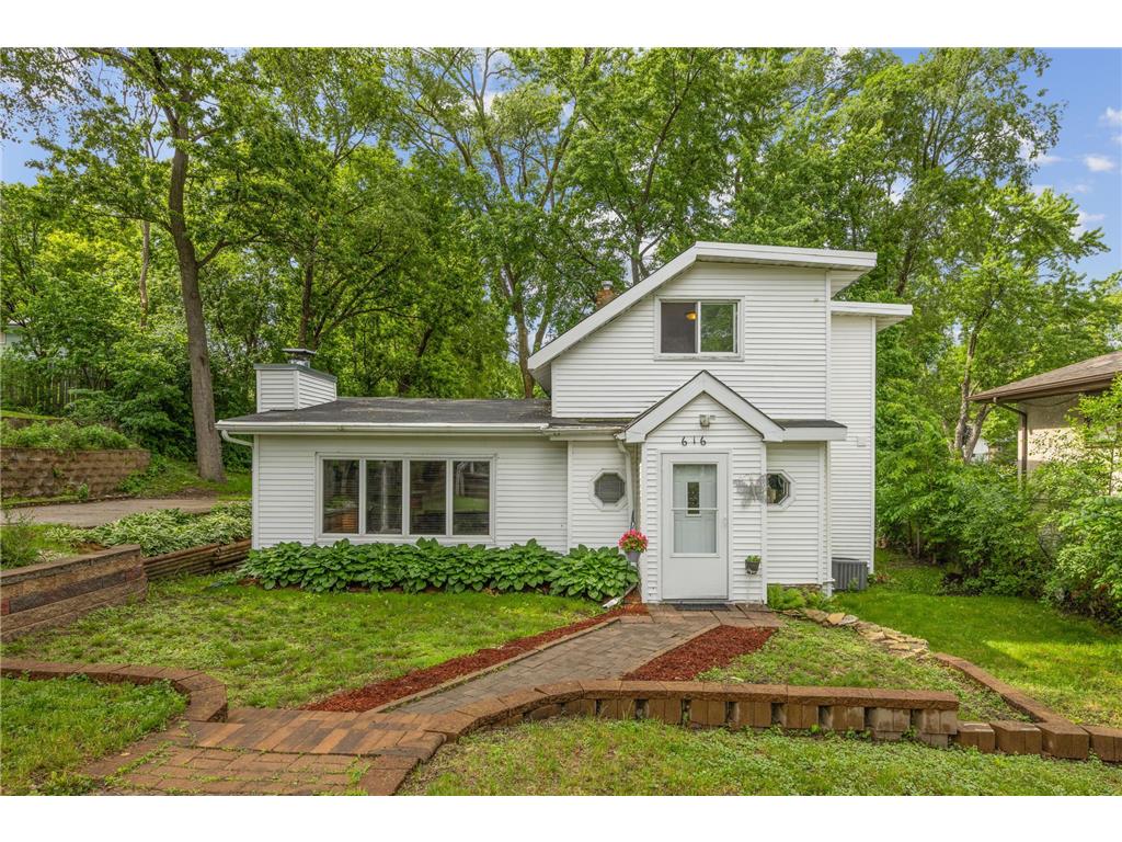 616 47th Avenue NE Columbia Heights MN 55421 6542370 image1