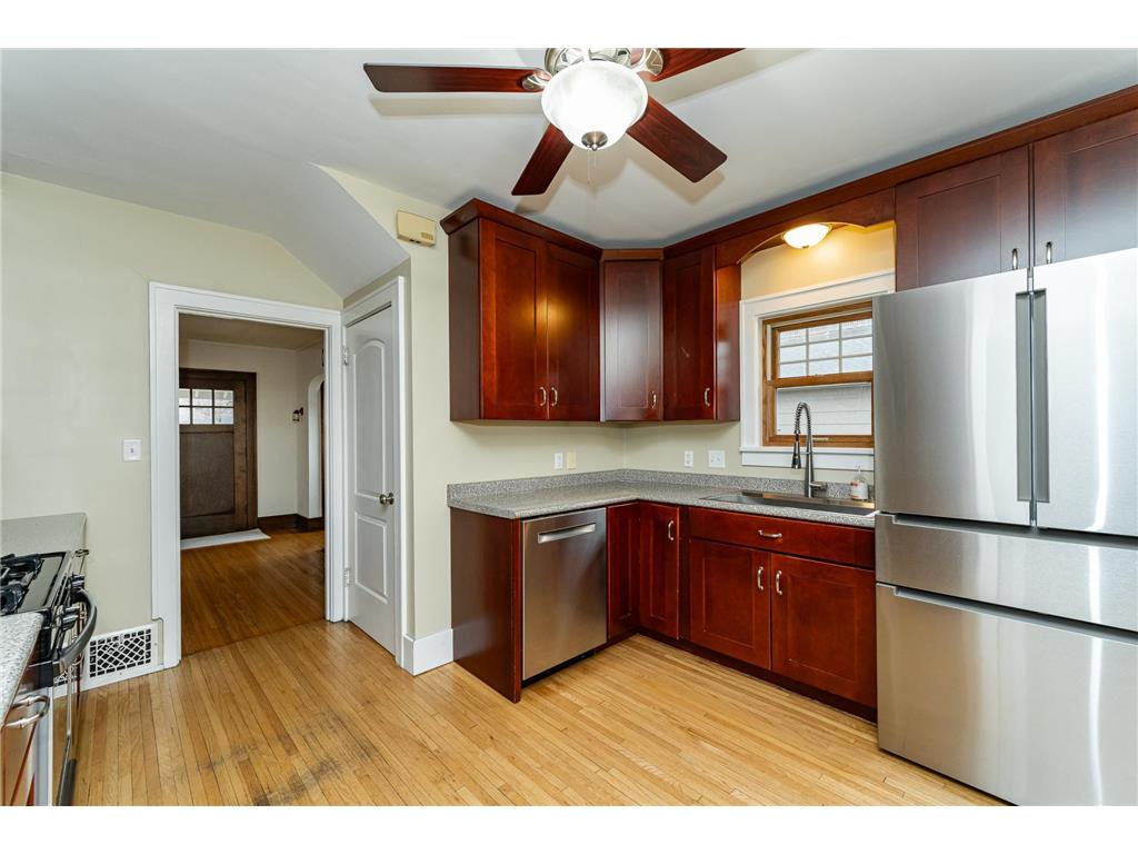 616 5th Avenue SW Rochester MN 55902 7034233 image11