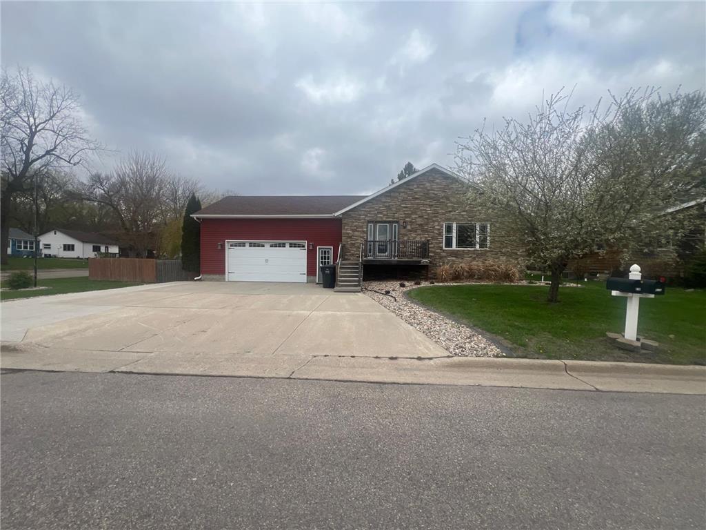 616 Betty Avenue Worthington MN 56187 6649280 image1