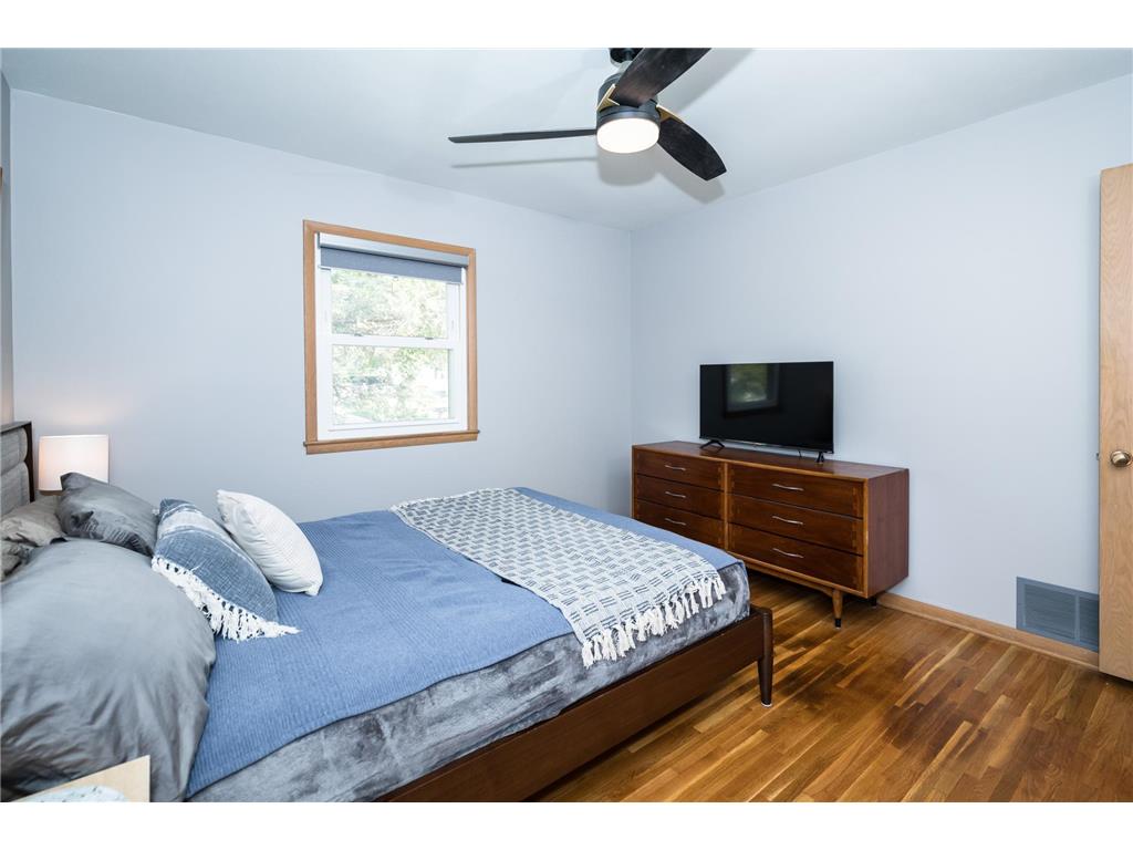616 Esther Lane Woodbury MN 55125 7080188 image37