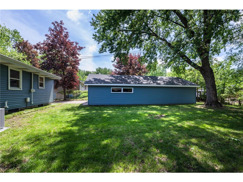 616 Esther Lane Woodbury MN 55125 7080188 image9