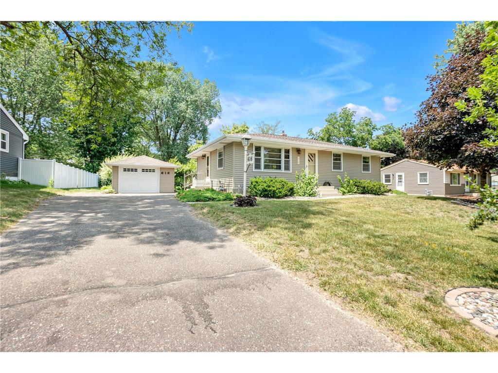 616 Hattie Lane Woodbury MN 55125 6390100 image1
