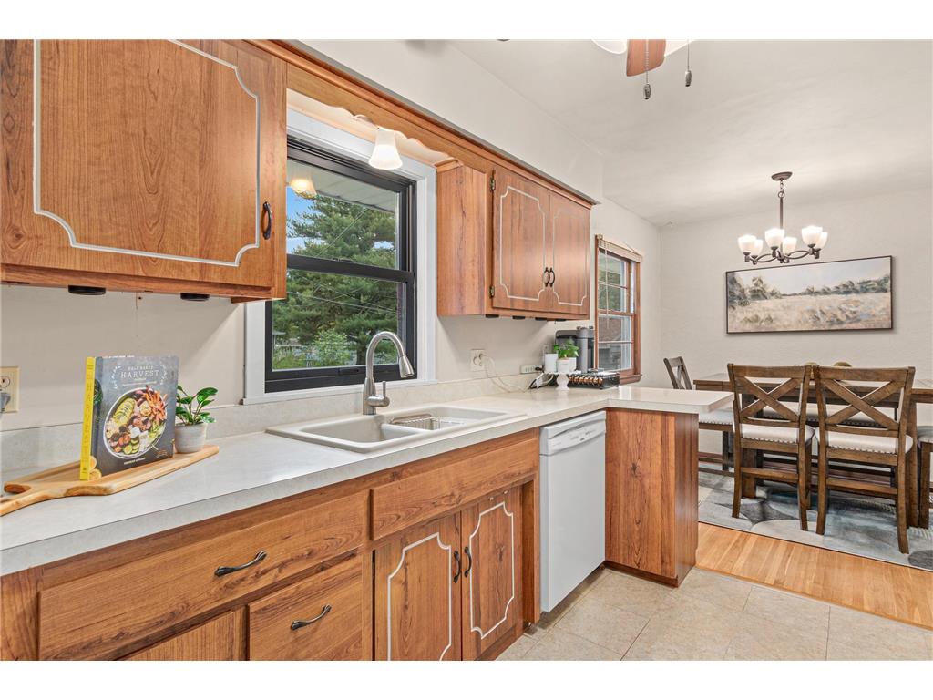 616 Hattie Lane Woodbury MN 55125 6800297 image11