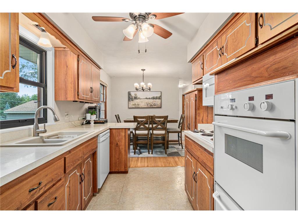 616 Hattie Lane Woodbury MN 55125 6800297 image12