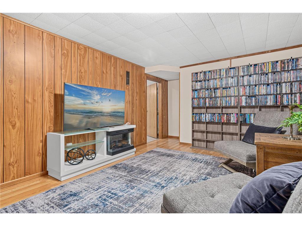 616 Hattie Lane Woodbury MN 55125 6800297 image20