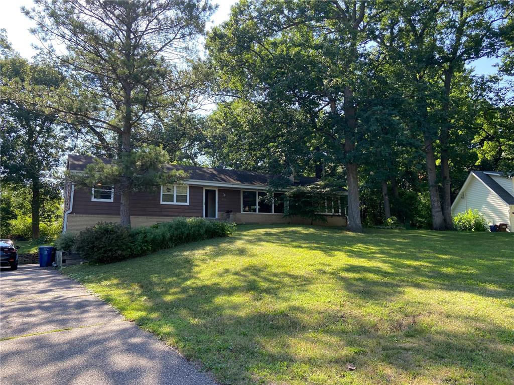 616 Kingsview Lane N, Plymouth, MN, 55447 MLS 6250192 Edina Realty