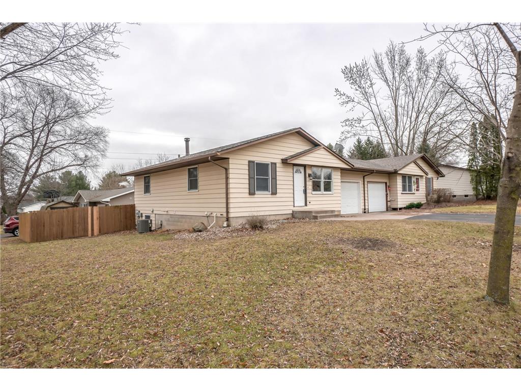 616 Lawrence Street River Falls WI 54022 6641595 image1