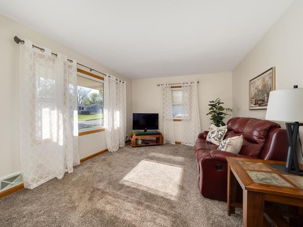 616 Martha Lane Woodbury MN 55125 7055061 image11