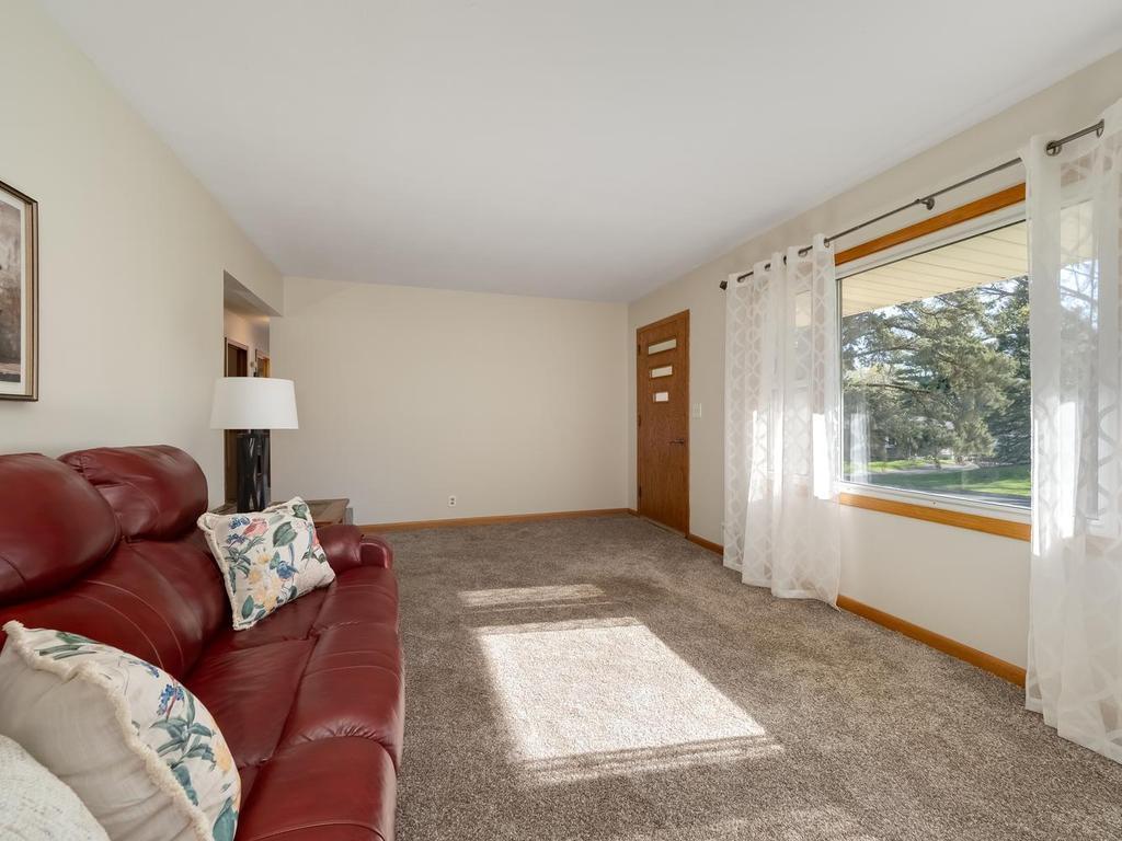 616 Martha Lane Woodbury MN 55125 7055061 image13
