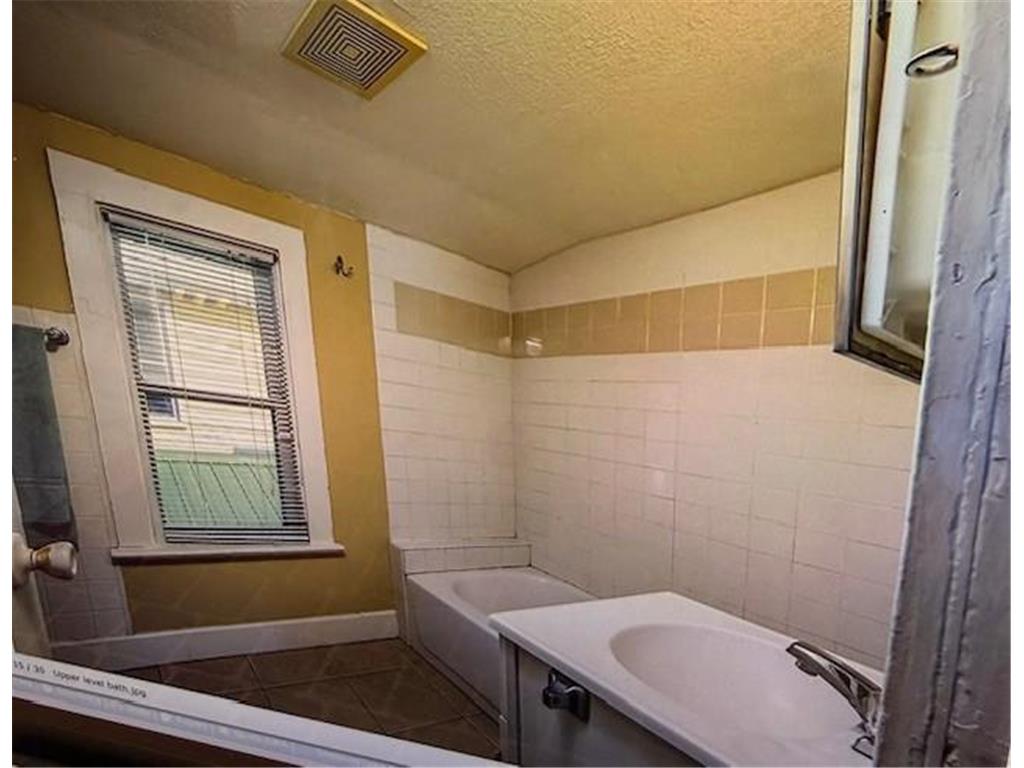 616 Monroe Street NE Minneapolis MN 55413 7001881 image13