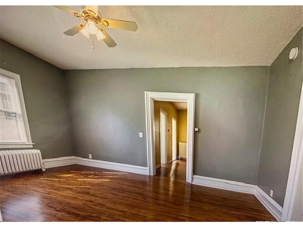 616 Monroe Street NE Minneapolis MN 55413 7001881 image22