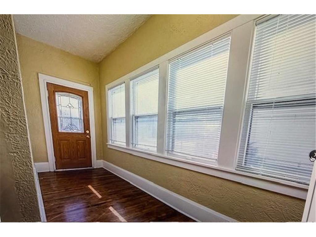616 Monroe Street NE Minneapolis MN 55413 7001881 image24