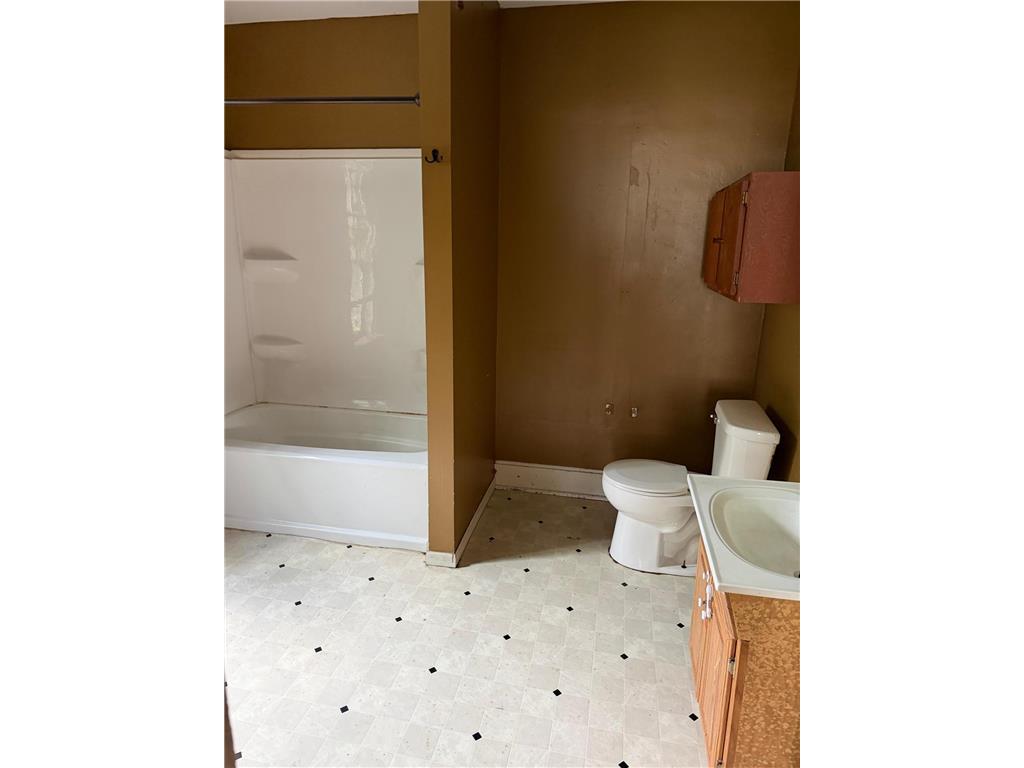 616 N Dewey Street Fairmont MN 56031 7110801 image4