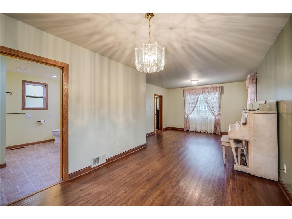 616 Range Street North Mankato MN 56003 7047960 image16