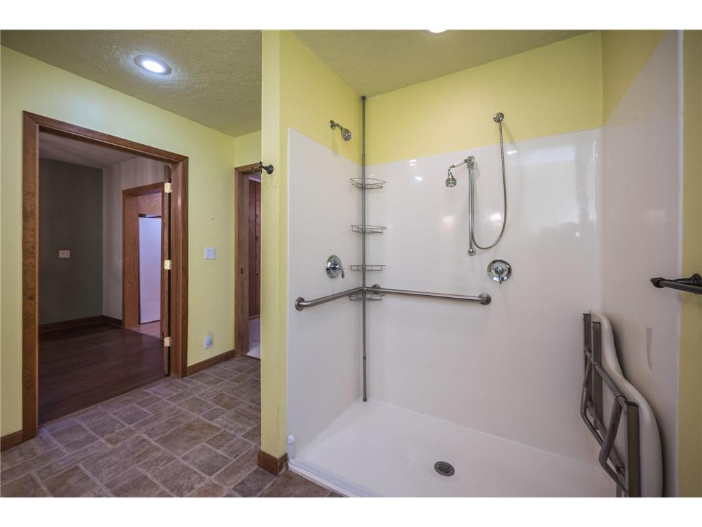 616 Range Street North Mankato MN 56003 7047960 image24