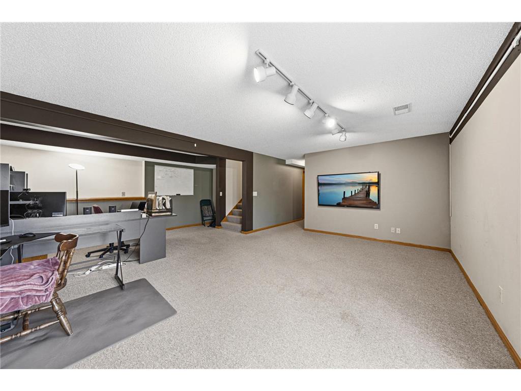 616 Ridge Road Henderson MN 56044 7045310 image16