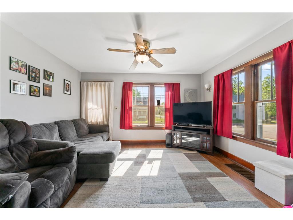 616 State Street West Concord MN 55985 7068928 image13