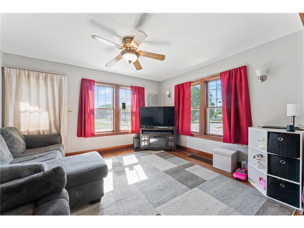 616 State Street West Concord MN 55985 7068928 image14