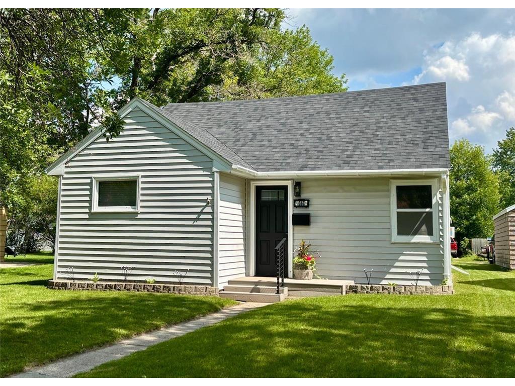 616 Tindolph Avenue S Thief River Falls MN 56701 6771795 image1