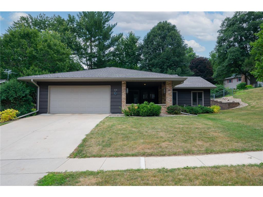 616 Woodhill Court NW Rochester MN 55901 6391267 image1