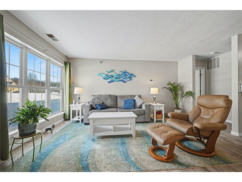 6165 Chasewood Parkway #1 Minnetonka MN 55343 7046669 image3