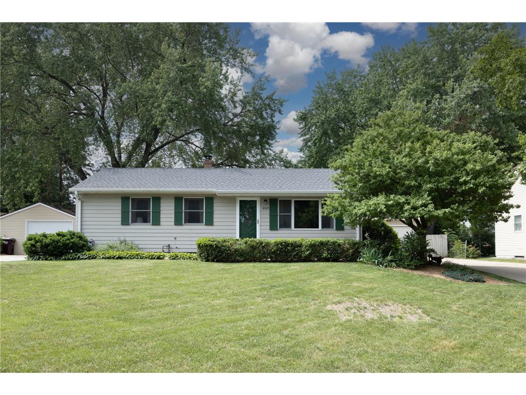 6165 Oak Knoll Drive Woodbury MN 55125 6380178 image1