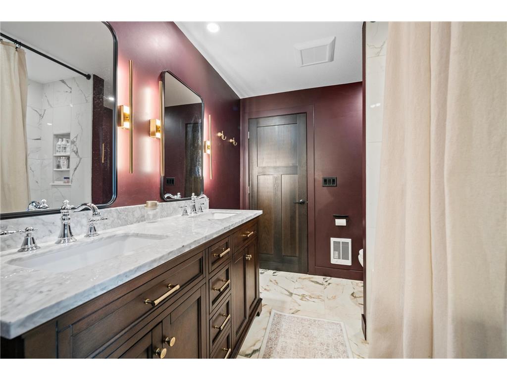 617 10th Avenue W Alexandria MN 56308 7048240 image17