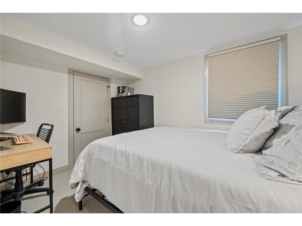 617 10th Avenue W Alexandria MN 56308 7048240 image24