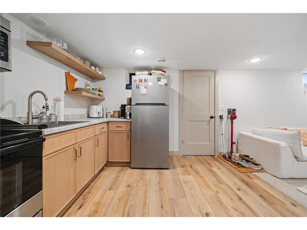 617 10th Avenue W Alexandria MN 56308 7048240 image32