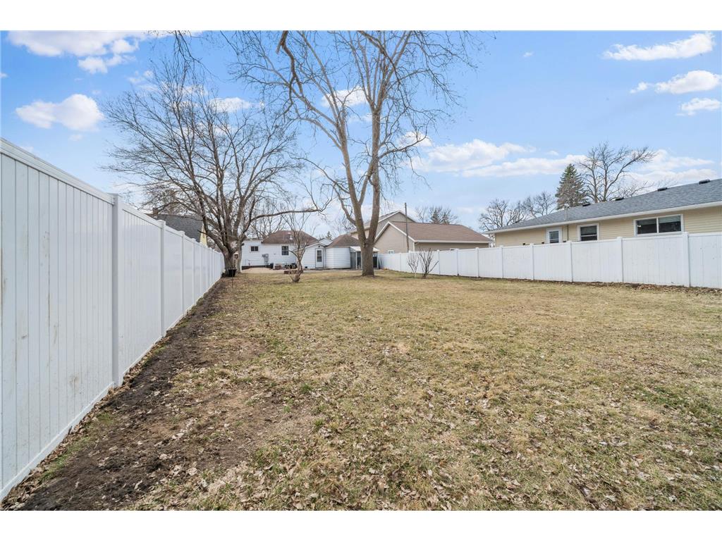 617 10th Avenue W Alexandria MN 56308 7048240 image40