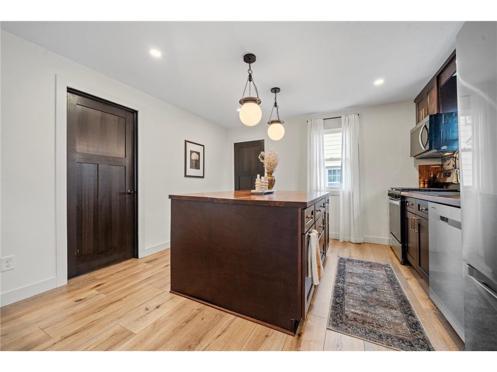 617 10th Avenue W Alexandria MN 56308 7048240 image7