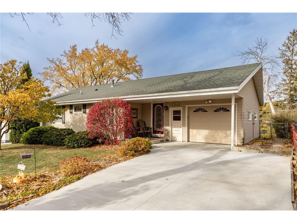 617 22nd Street NE Rochester MN 55906 6651412 image1