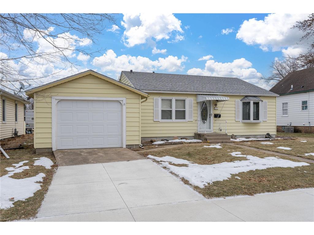 617 3rd Street NE Montgomery MN 56069 6643464 image1