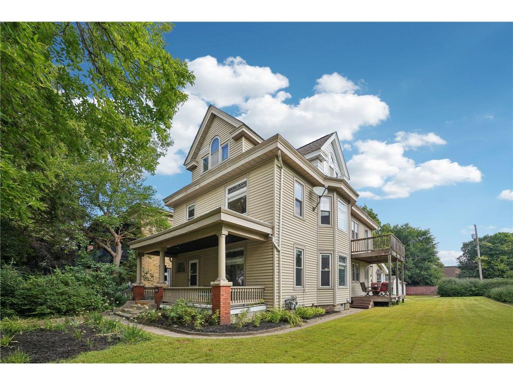 617 4th Street NE Minneapolis MN 55413 6777055 image1