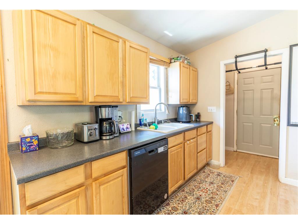 617 Cedar Lane Moorhead MN 56560 7084837 image10