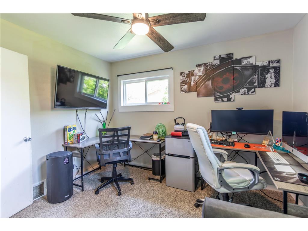 617 Cedar Lane Moorhead MN 56560 7084837 image20