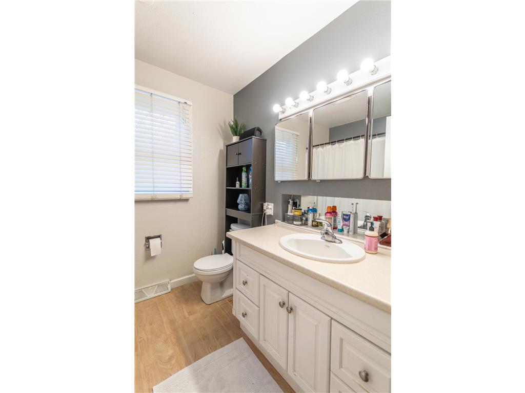 617 Cedar Lane Moorhead MN 56560 7084837 image24