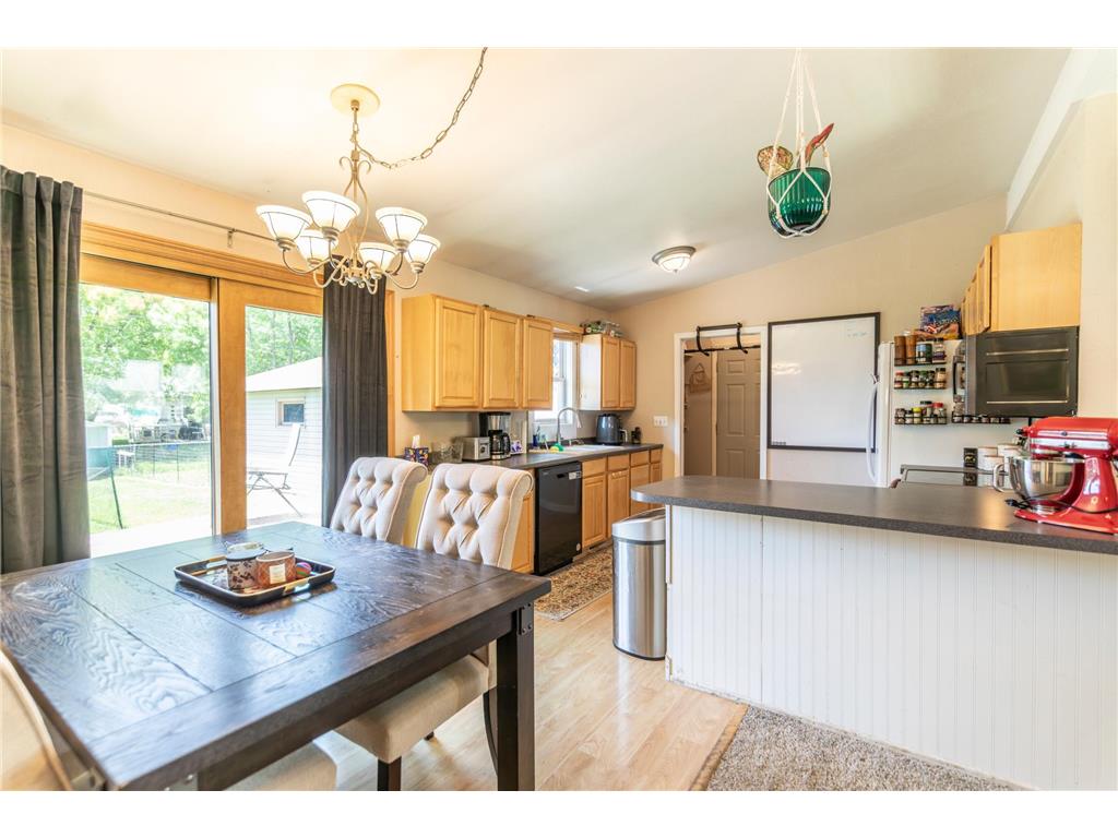 617 Cedar Lane Moorhead MN 56560 7084837 image9