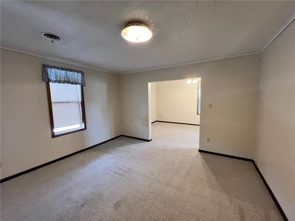 617 W 3rd Street Madison MN 56256 7084703 image10