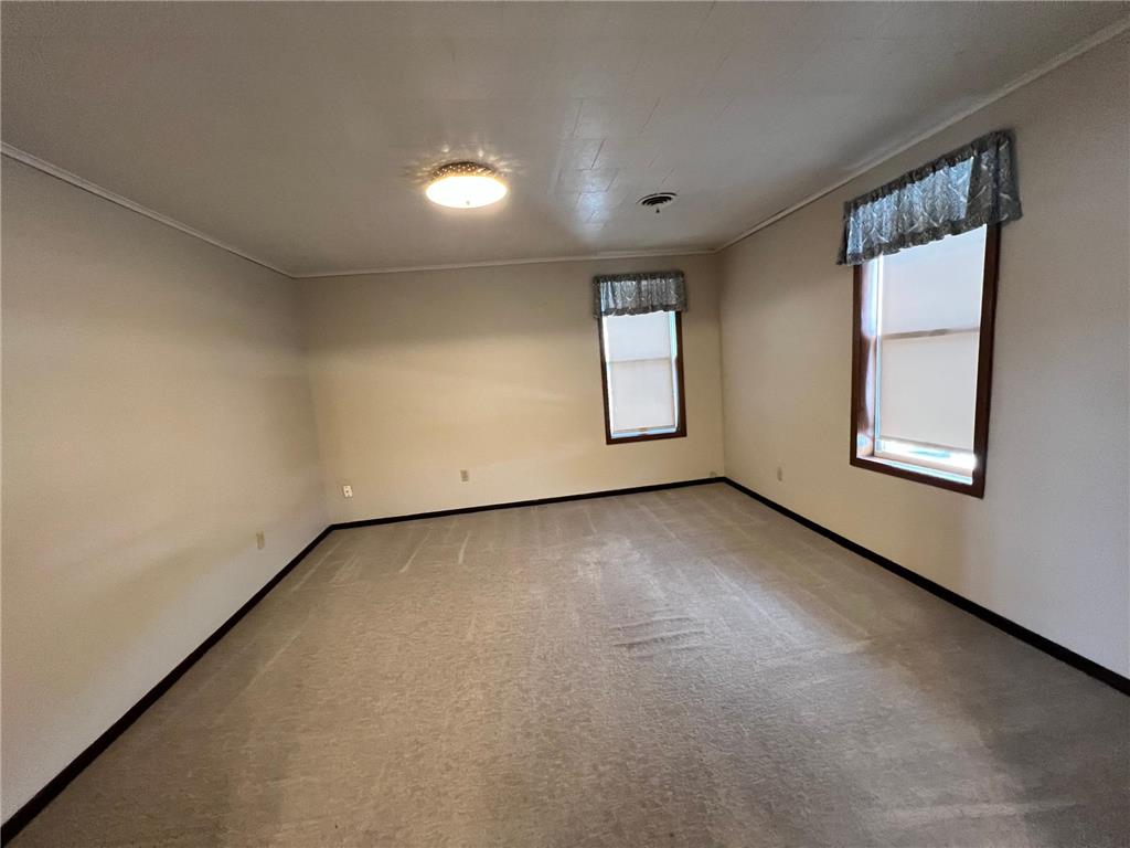 617 W 3rd Street Madison MN 56256 7084703 image11