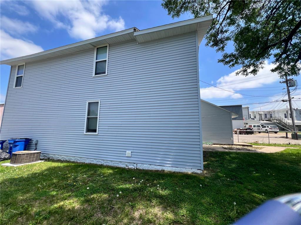 617 W 3rd Street Madison MN 56256 7084703 image2