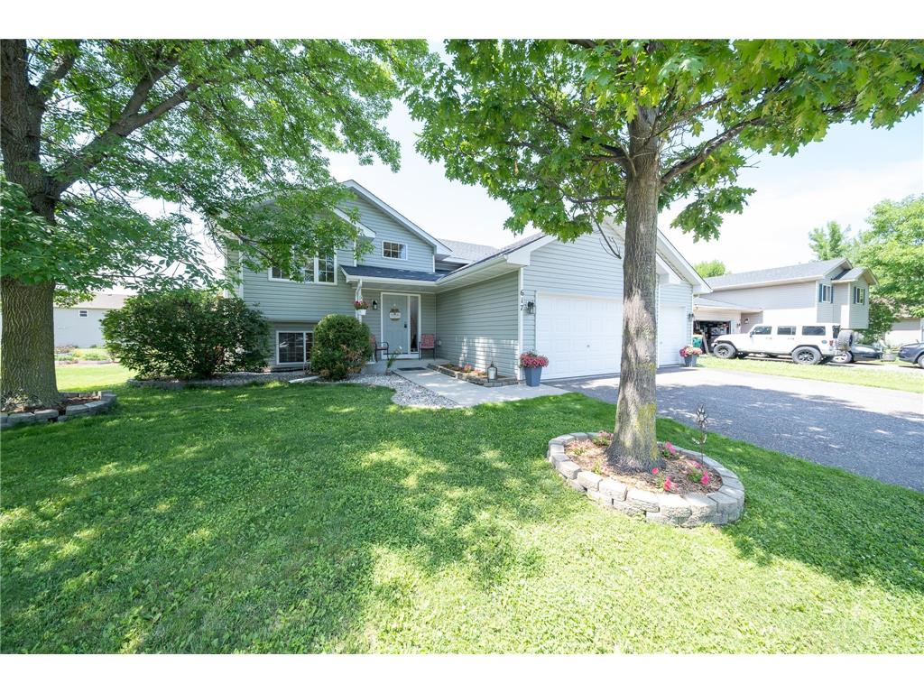 617 Emerson Avenue N Montrose MN 55363 7109383 image1