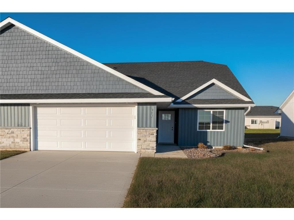 617 Field Point Street Roberts WI 54023 6816428 image1