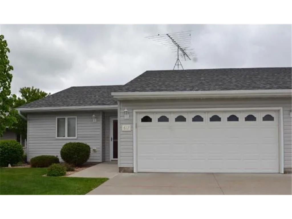 617 Fir Avenue NE Montgomery MN 56069 6378773 image1