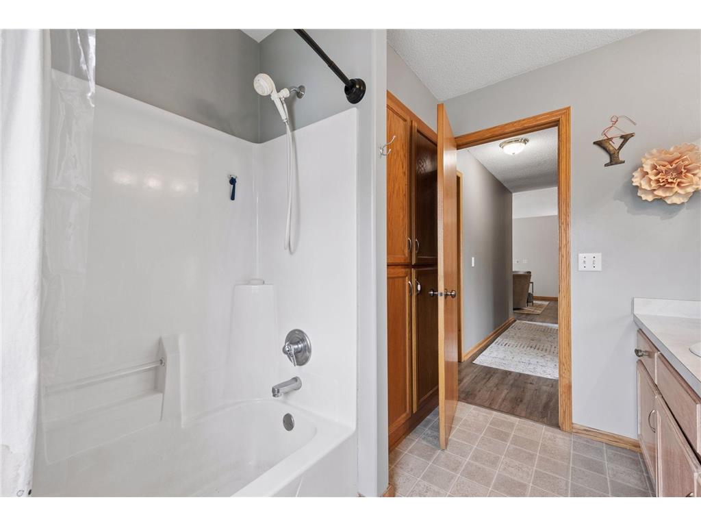 617 Highland Circle Blaine MN 55014 7028691 image37