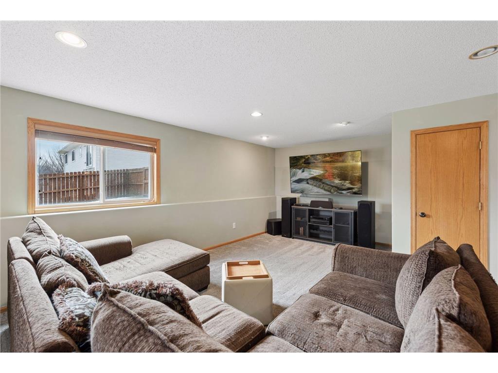617 Highland Circle Blaine MN 55014 7028691 image40