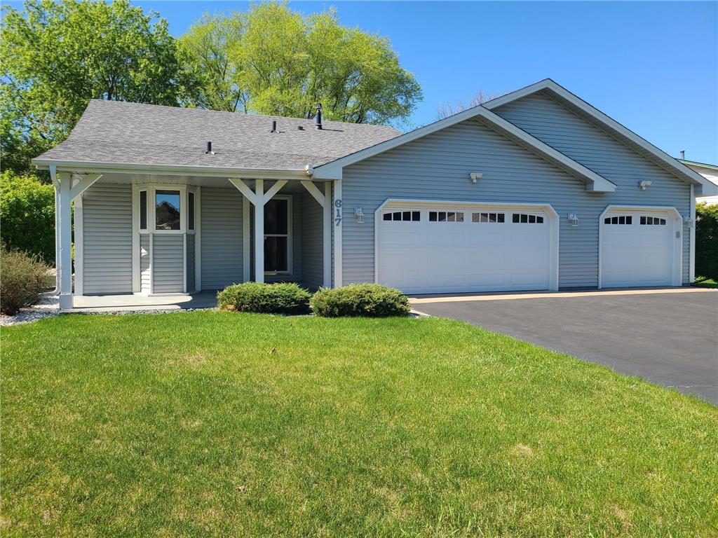 617 Meadowwood Drive Brooklyn Park MN 55444 6686578 image1