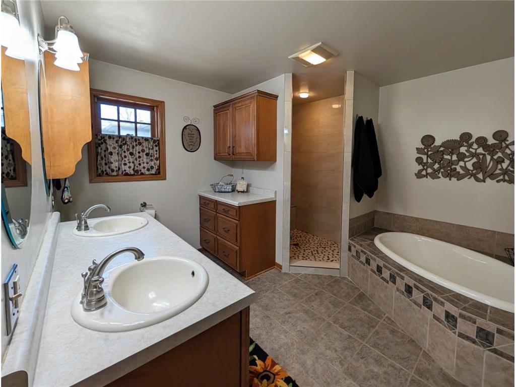 617 N 9th Street Montevideo MN 56265 7059350 image32