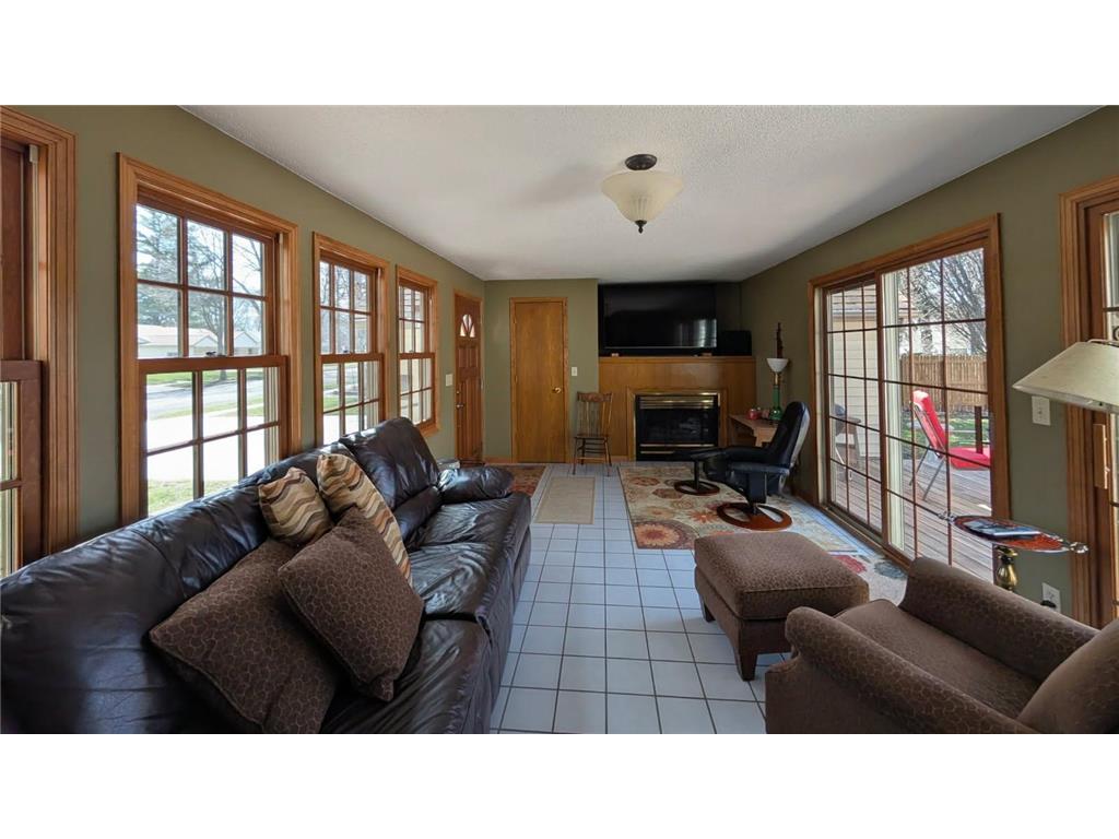 617 N 9th Street Montevideo MN 56265 7059350 image4