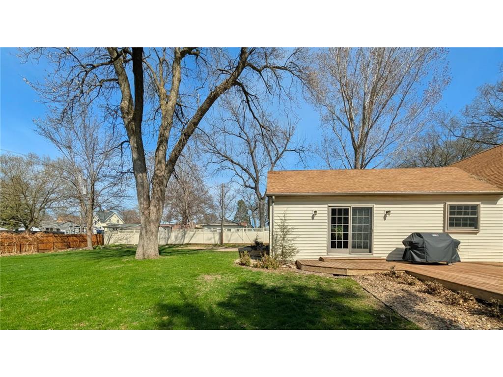 617 N 9th Street Montevideo MN 56265 7059350 image56